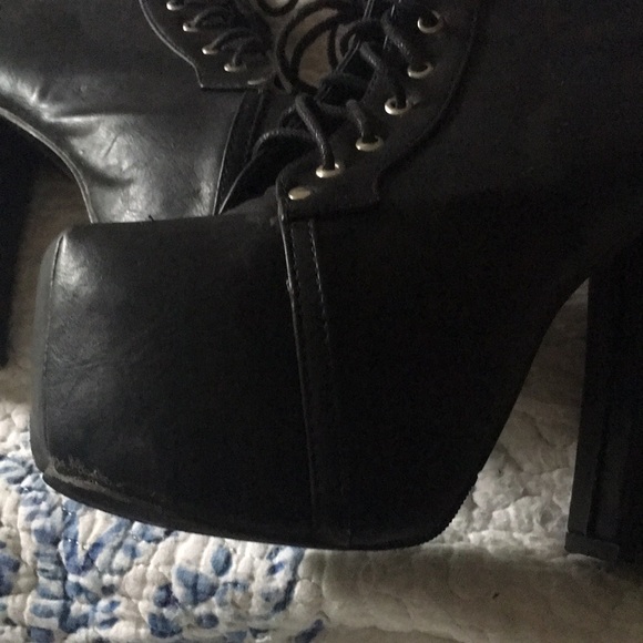 Spiked platform boots - Picture 8 of 10